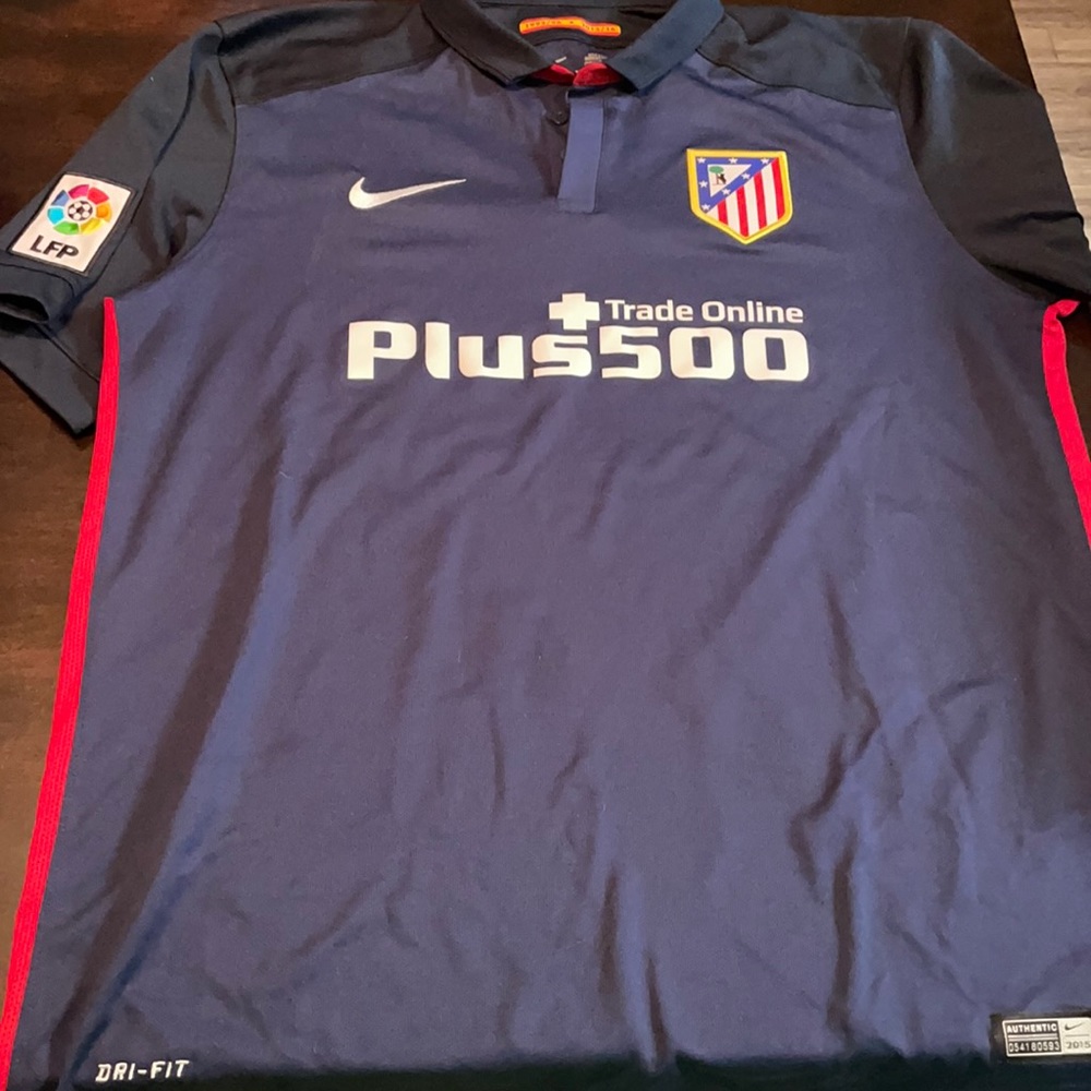 Large Atlético de Madrid polo jersey